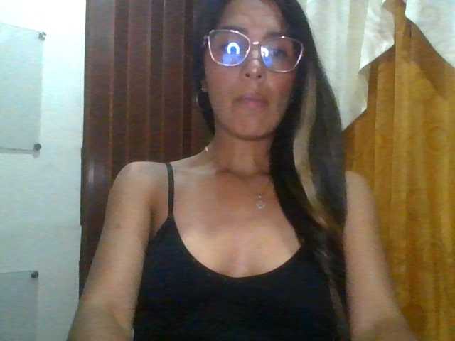 JuanaBrunette