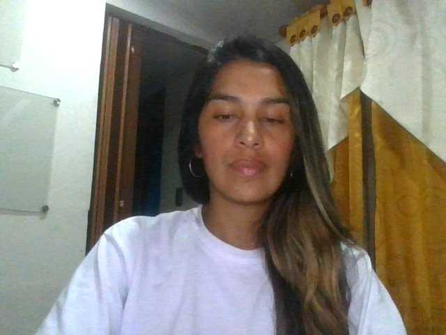 JuanaBrunette