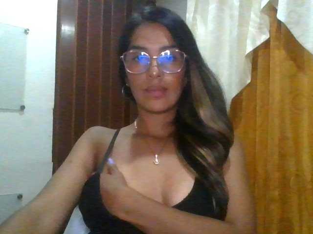 JuanaBrunette