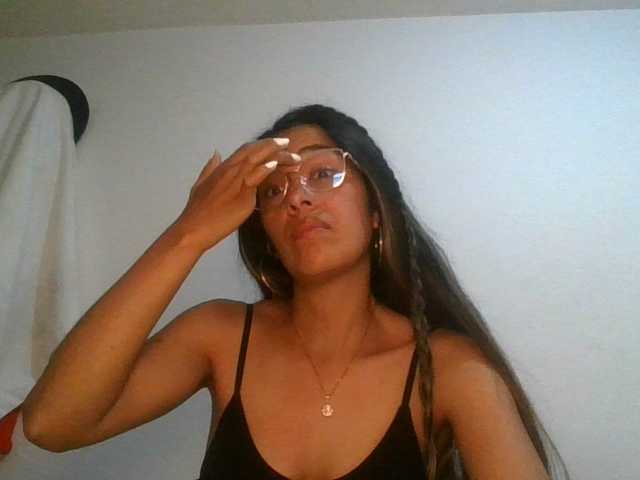 JuanaBrunette live webcam show