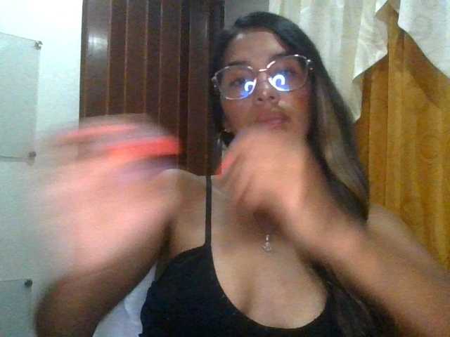 JuanaBrunette