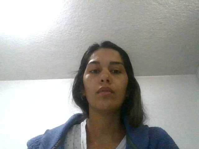 JuanaBrunette live cam on BongaCams