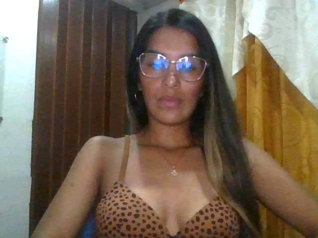 JuanaBrunette
