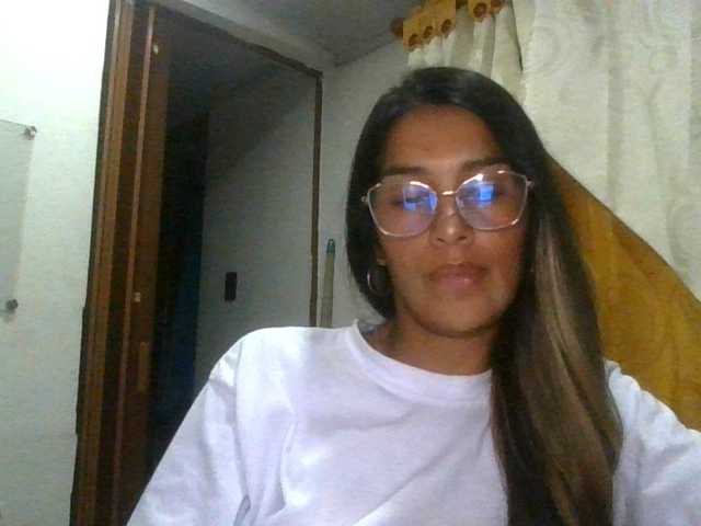 JuanaBrunette