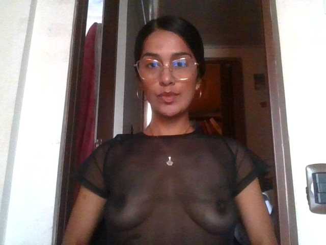 JuanaBrunette