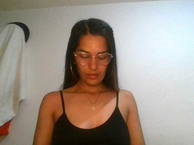 JuanaBrunette