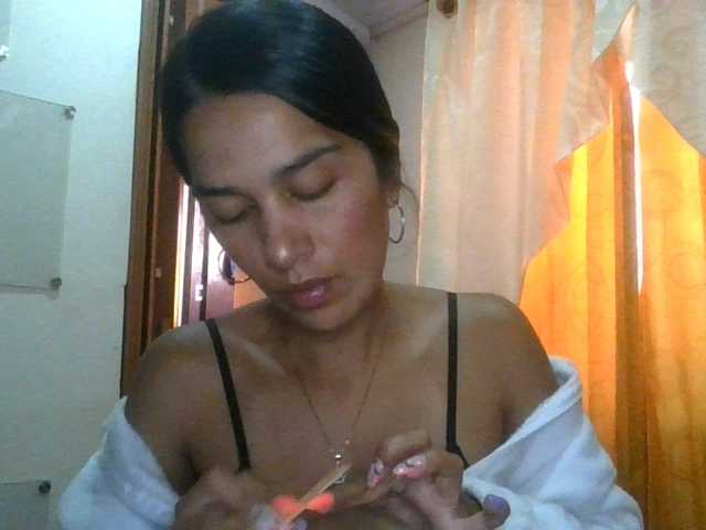 JuanaBrunette