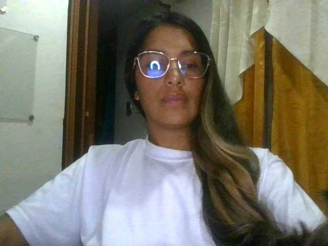 JuanaBrunette