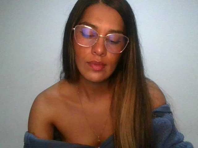 JuanaBrunette Live Cam and Statistics on UnifiedCams