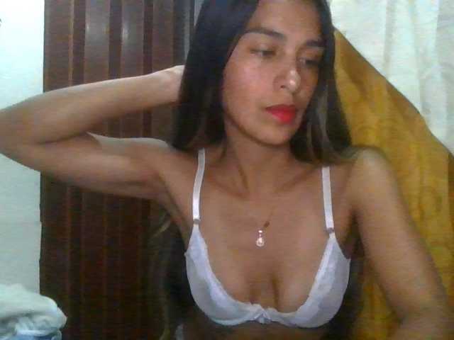 JuanaBrunette