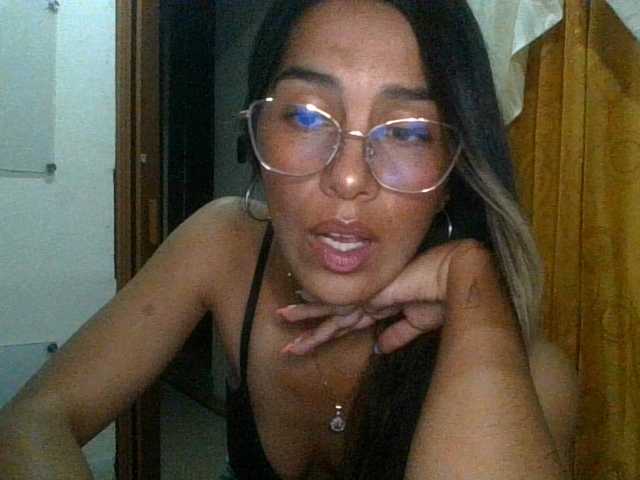 JuanaBrunette