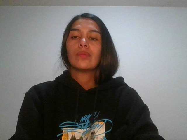 JuanaBrunette webcam