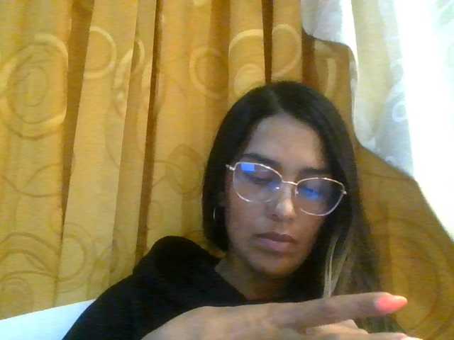 JuanaBrunette