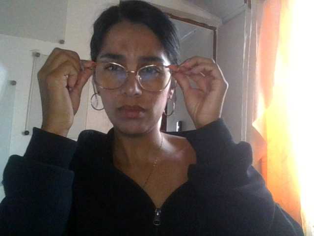 JuanaBrunette live cam on BongaCams