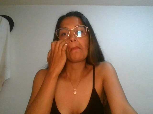 JuanaBrunette live webcam show