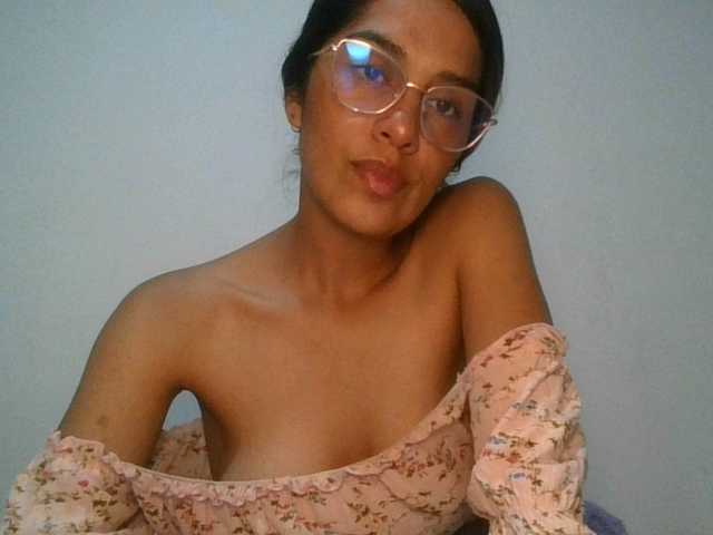JuanaBrunette