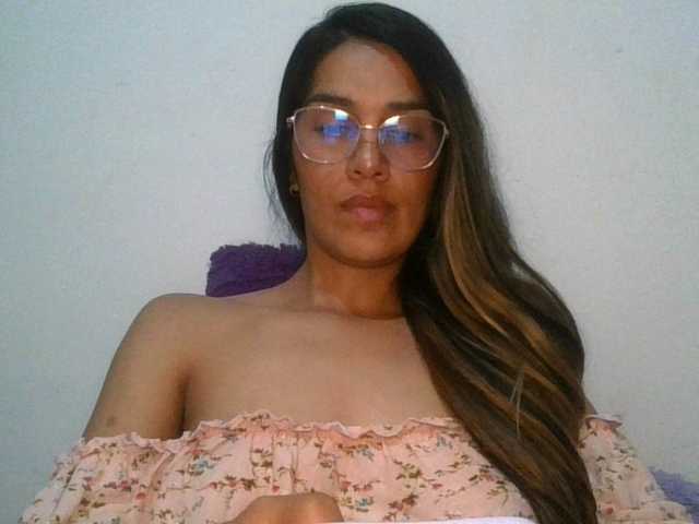JuanaBrunette