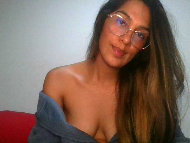 JuanaBrunette