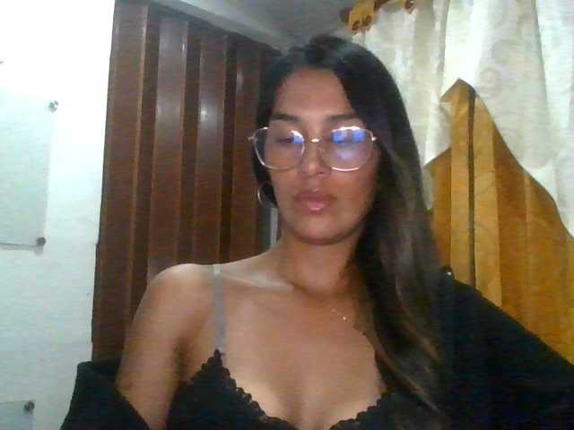 JuanaBrunette