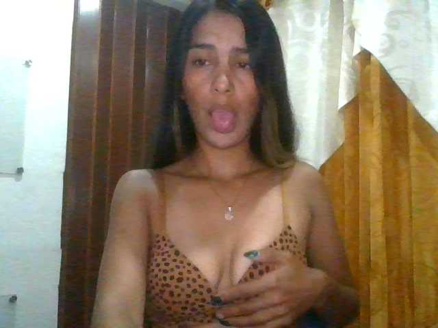 JuanaBrunette