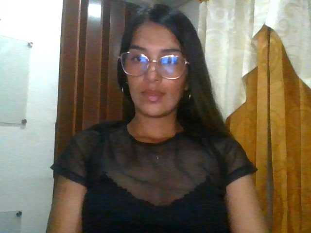 JuanaBrunette