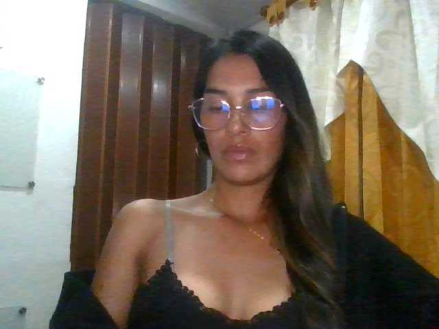 JuanaBrunette
