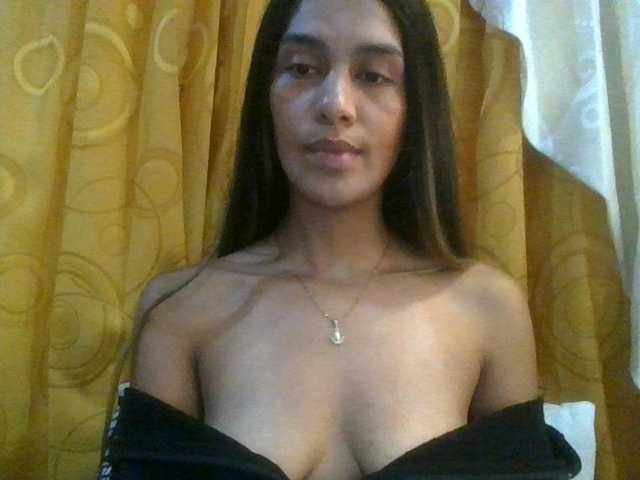 JuanaBrunette