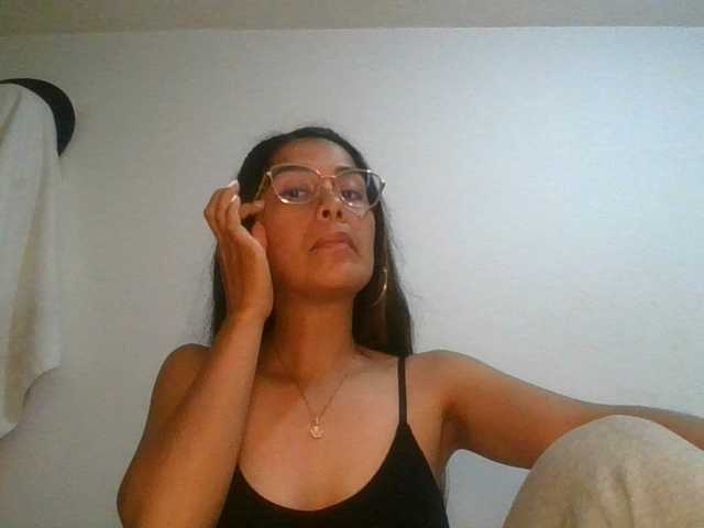 JuanaBrunette live webcam show