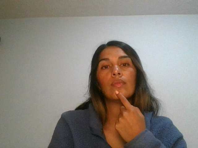 JuanaBrunette live cam on BongaCams