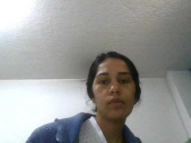 JuanaBrunette live cam on BongaCams
