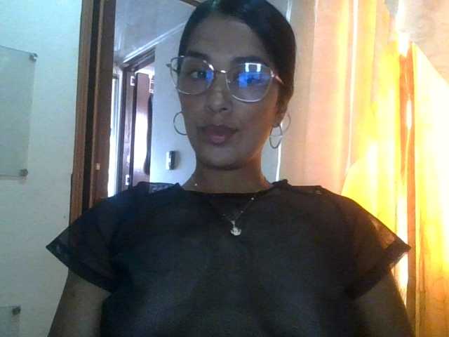 JuanaBrunette
