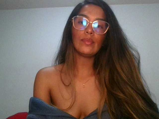 JuanaBrunette