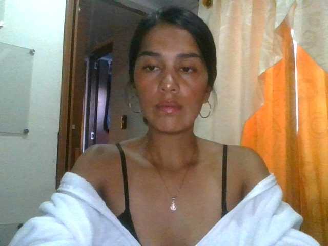 JuanaBrunette
