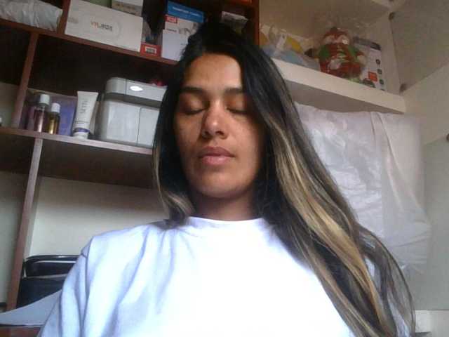 JuanaBrunette