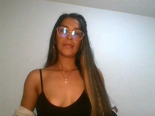 JuanaBrunette live webcam show
