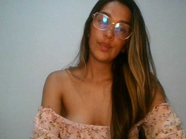 JuanaBrunette