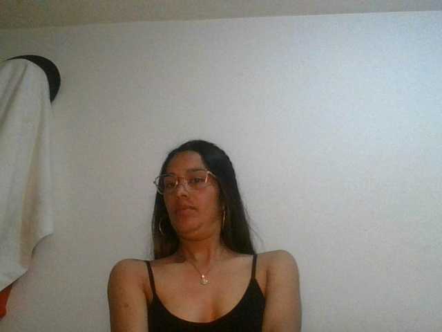 JuanaBrunette live webcam show