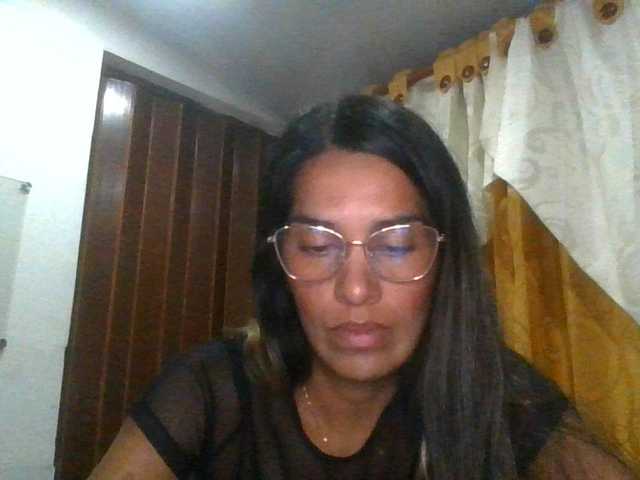 JuanaBrunette