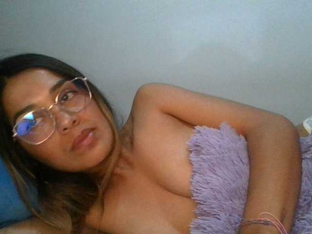 JuanaBrunette