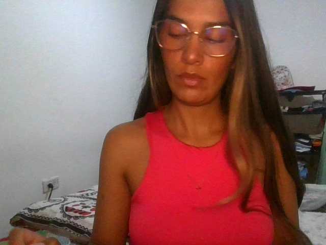 JuanaBrunette