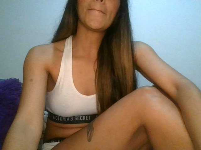 JuanaBrunette