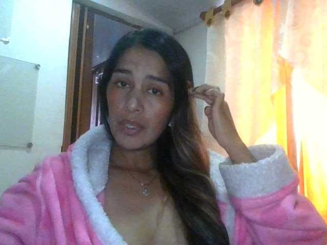 JuanaBrunette