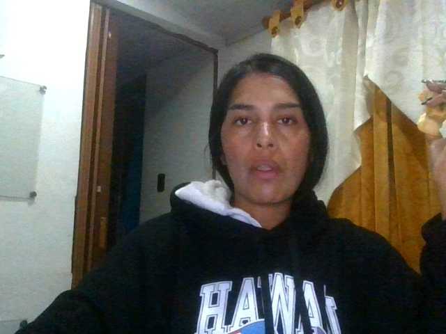 JuanaBrunette live cam on BongaCams