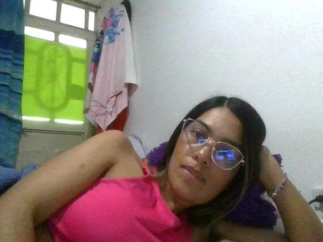 JuanaBrunette