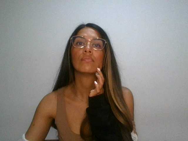 JuanaBrunette