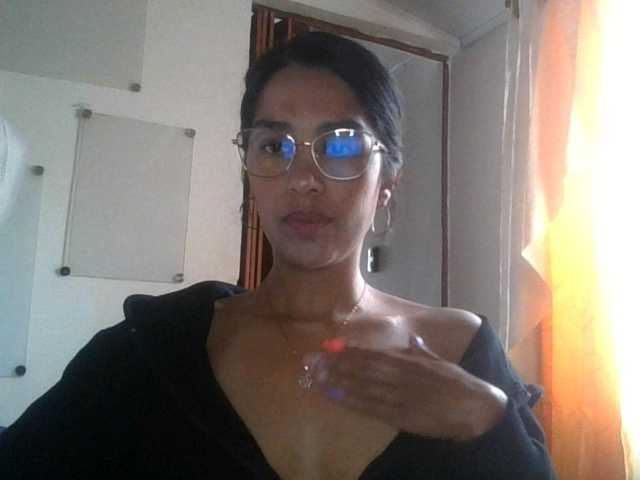JuanaBrunette
