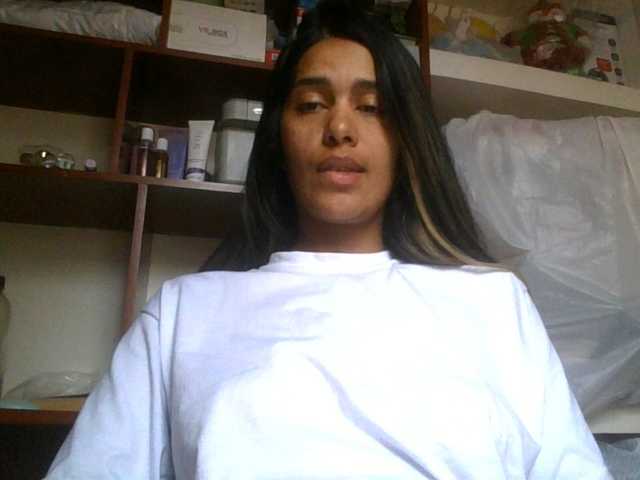 JuanaBrunette live cam on BongaCams