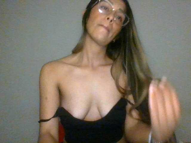 JuanaBrunette live cam on BongaCams