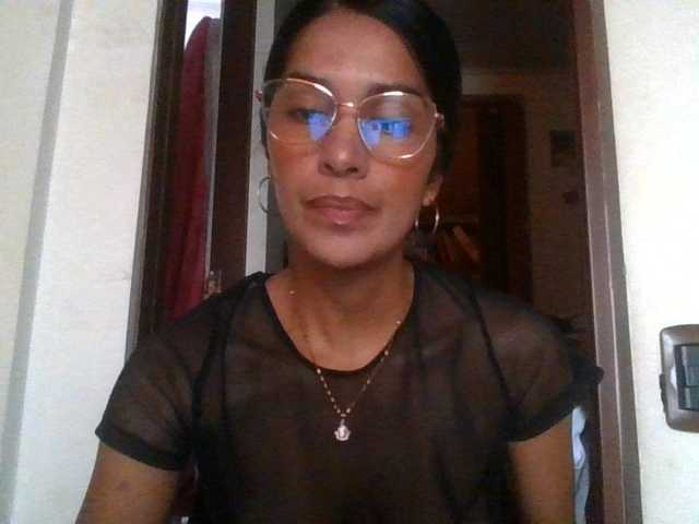JuanaBrunette