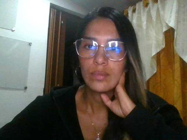 JuanaBrunette